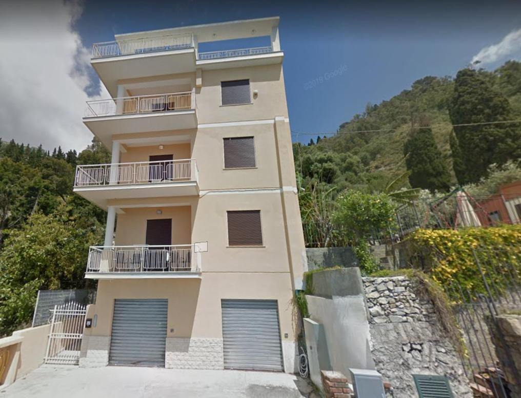 La Baia Dei Delfini Apartment Taormina Ngoại thất bức ảnh