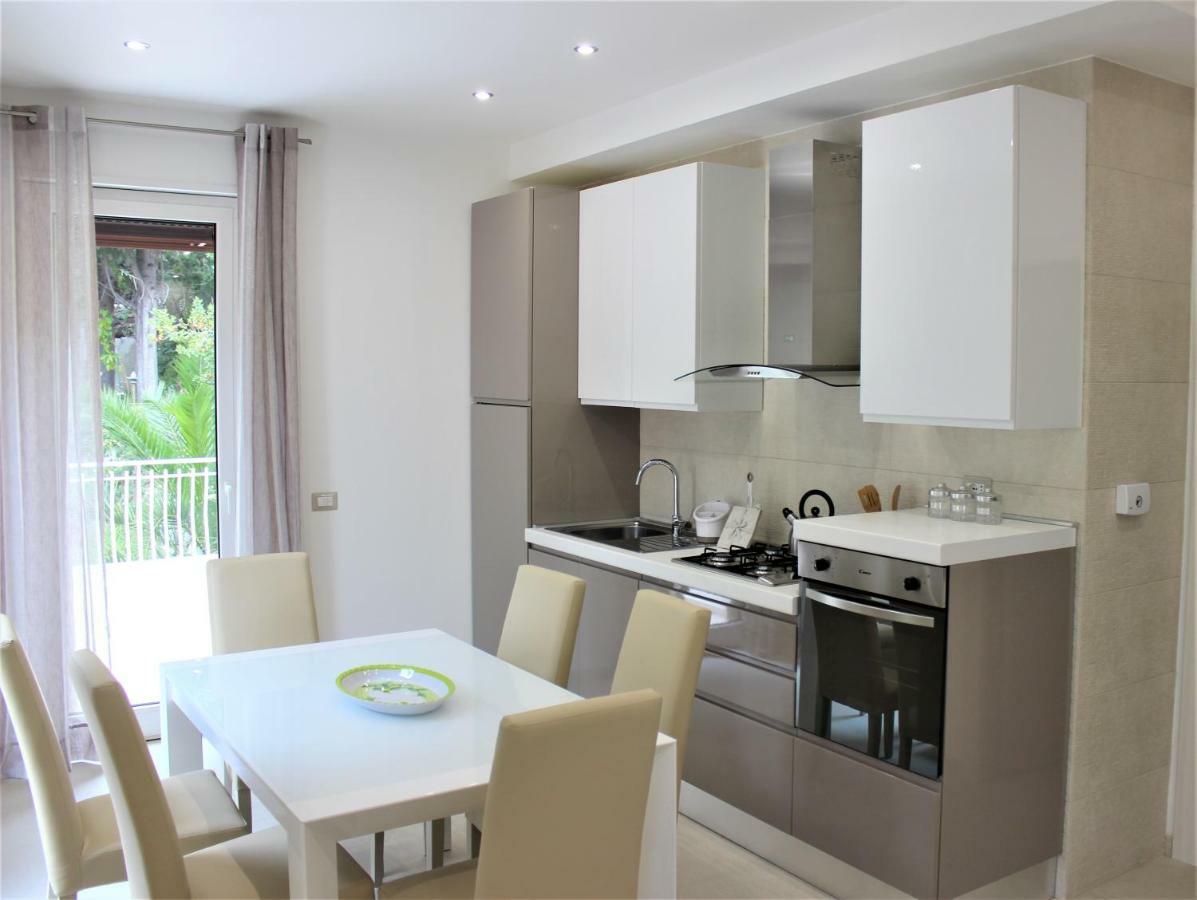 La Baia Dei Delfini Apartment Taormina Ngoại thất bức ảnh