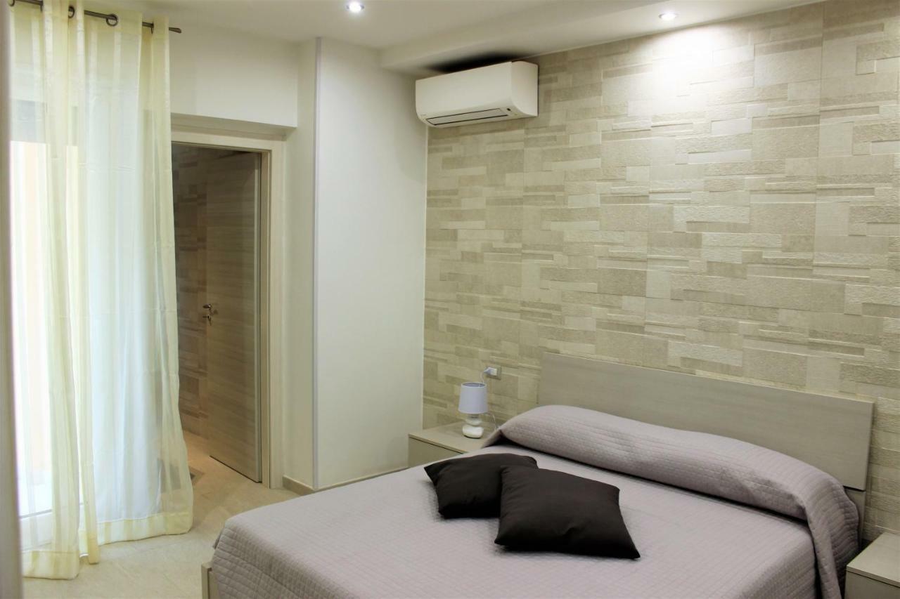 La Baia Dei Delfini Apartment Taormina Ngoại thất bức ảnh