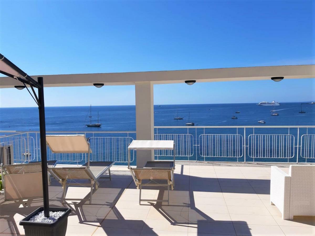 La Baia Dei Delfini Apartment Taormina Ngoại thất bức ảnh